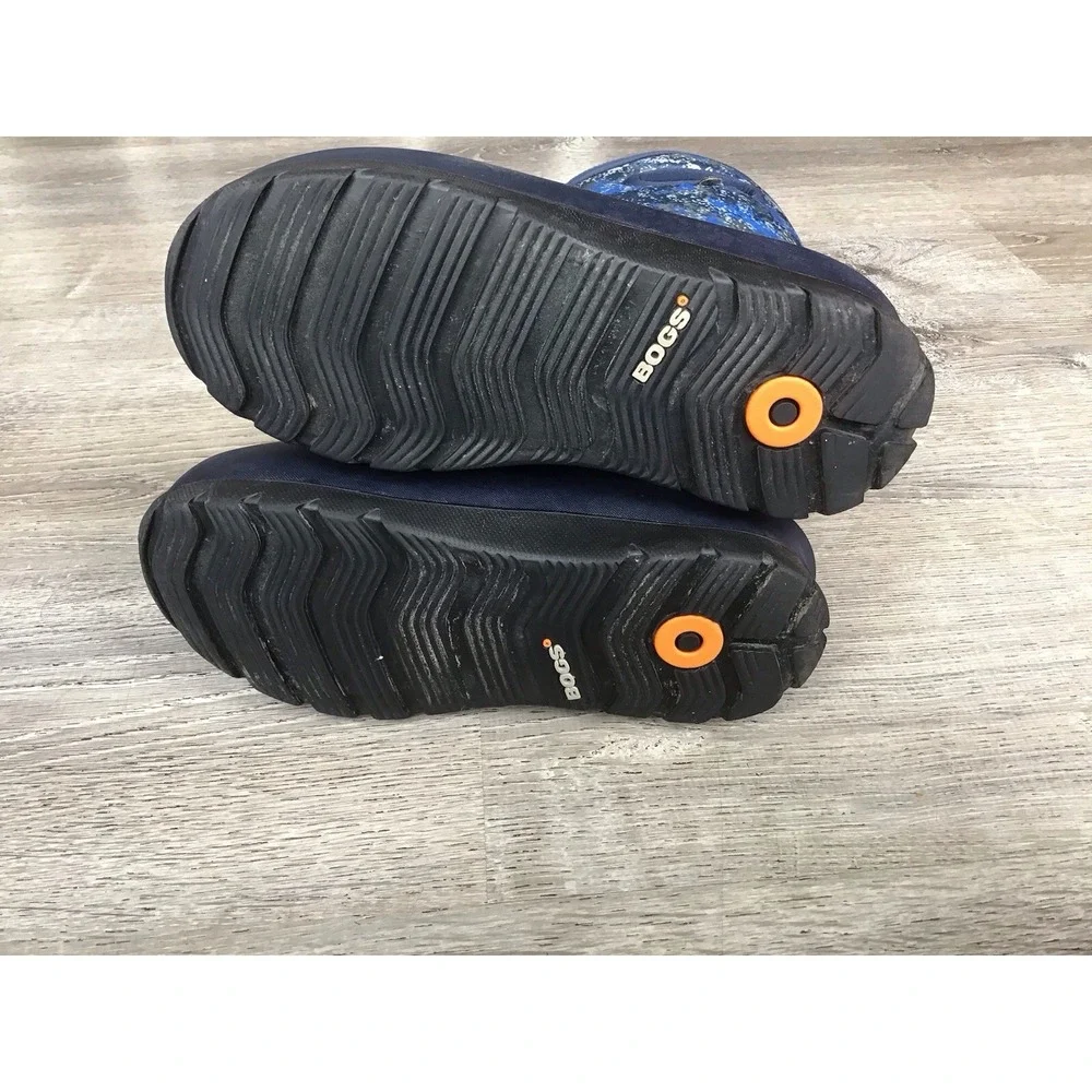 Bogs Boots Youth Kids 5 Blue Camo NeoClassic Waterproof Insulated Snow Winter